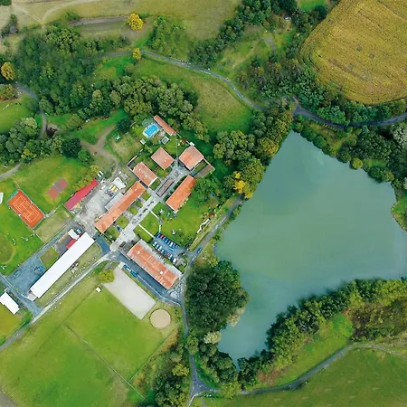 Gospodarstwo agroturystyczne Grand Farma Michael *